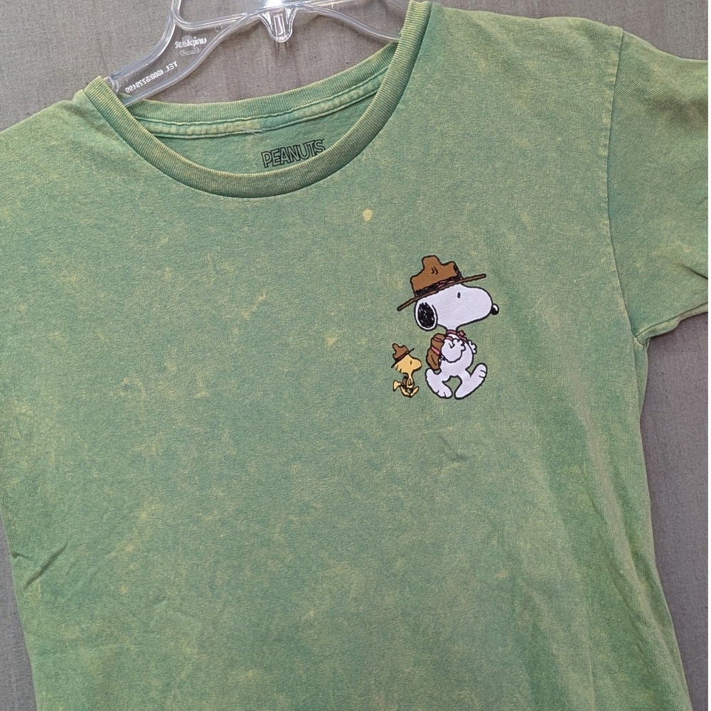 Peanuts Snoopy Beagle Scouts Camping Acid Wash Green Graphic T-Shirt Small